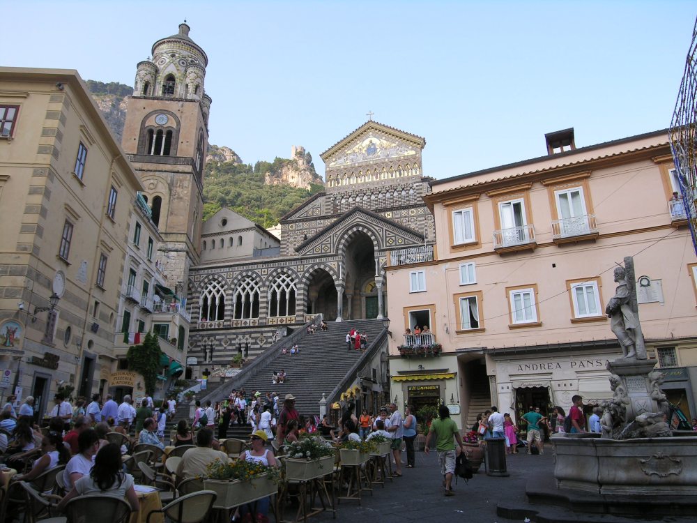 Amalfi_Piazza_del_Duomo_Italy