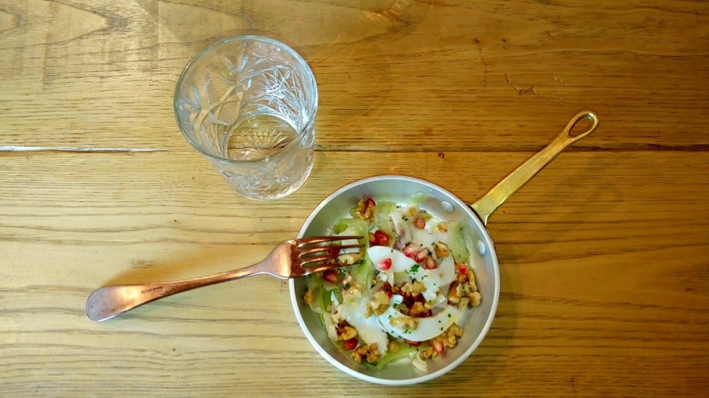 julienne-di-seppie-al-vapore-melograno-noci-e-sedano-croccante-light